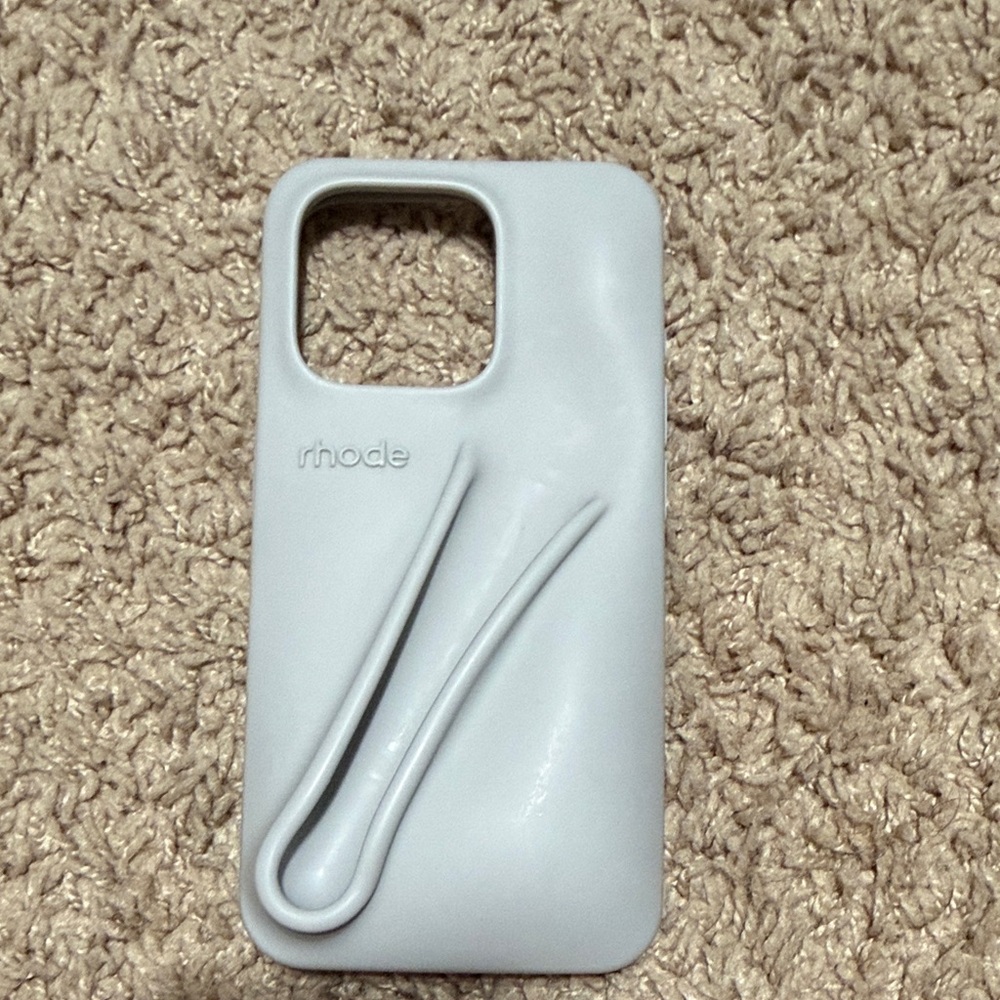 RHODE Sleek Light Gray iPhone 15 pro case